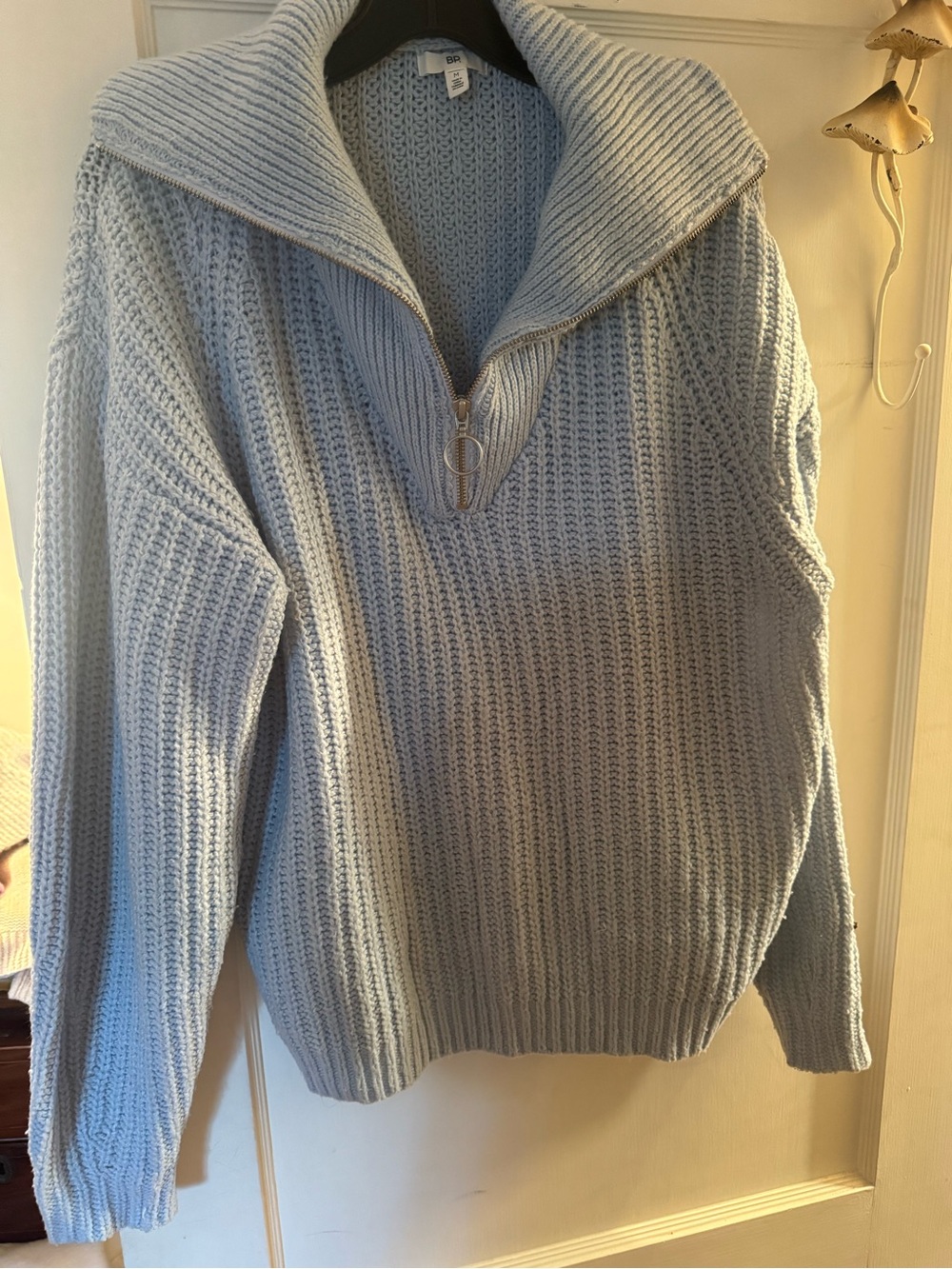 Women’s Sweater~M